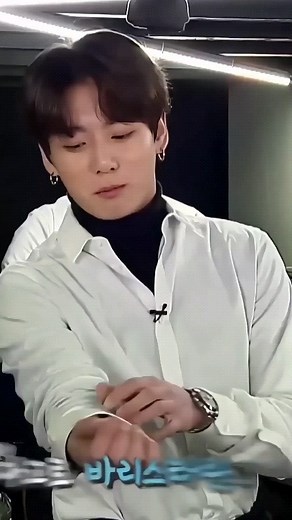 Aumaejk⁷★ on Instagram: "Barista Jungkook Run BTS! Ep.45 #jungkook #bts #jeonjungkook #btsjungkook #jeonjk #btsarmy #kookie #kpop #reels #instagram #fypシ #fyp #edits"