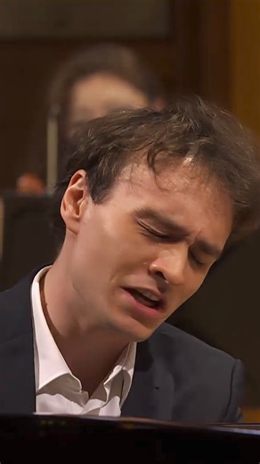 The 2025 Piano Competition takes off on the 5th of May 🎹 ℹ️ Follow the Competition live and find out all you need to know about the Competition on our website: www.queenelisabethcompetition.be 🎼 Corporate sponsors of the Queen Elisabeth Competition: BNP Paribas Fortis België / BNP Paribas Fortis Belgique, Proximus, TotalEnergies, ROLEX 🎼 With the support of Nationale Loterij / Loterie Nationale | Queen Elisabeth Competition