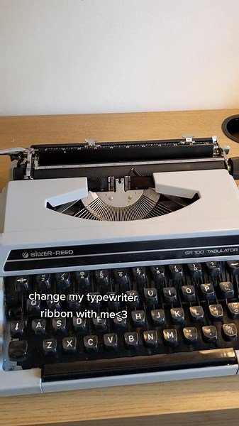 How to Change a Typewriter Ribbon Step-by-Step