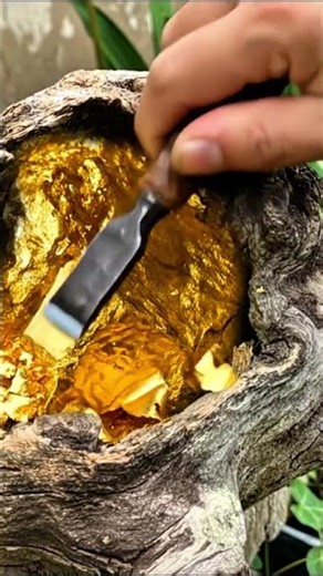 we found Gold | #goldhunting #gold #metaldetecting #treasure #shorts