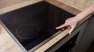 Piano cottura a induzione: quanto consuma e quali sono gli errori più comuni da evitare