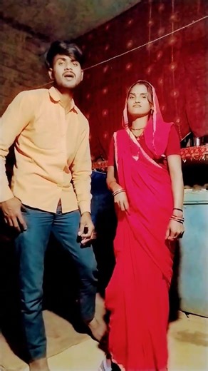देसी भाभी का धमाकेदार डांस...#viral #shortvideo #trending #youtube #reels #dance