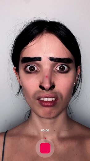 Exploring Smartphone App Features in a Casual Setting