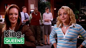 Carrie’s struggling to keep it together at the office, and she’s in desperate need of help. She recruits Holly to handle the chaos as things quickly spiral out of control! The King of Queens Season 5 Episode 1: 'Arthur, Spooner'. Carrie gets put in charge at work but grows increasingly frustrated with her lacklustre work group. Meanwhile, Doug gets Arthur to accompany him in his bed because he cannot sleep without Carrie. Stream all seasons now on Peacock: https://bit.ly/WatchTheKingOfQueens | T