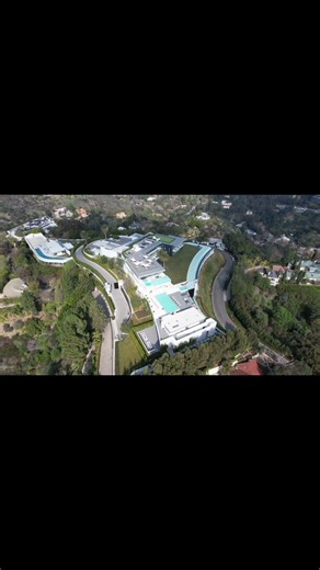 Inside a $100,000,000 Mansion 😳