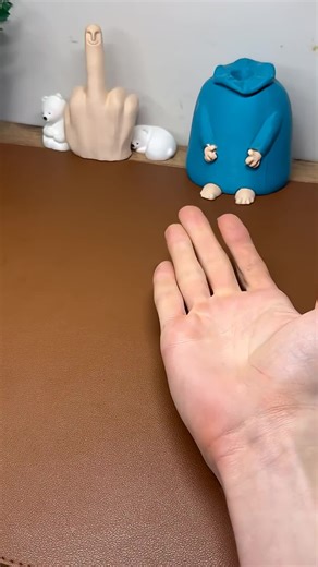 👉🤔How to strengthen your grip at home - Hand Exerciser Finger Strengthener Gadget#fypgrowth #viralvideos #foryou #fyp #viraltrend