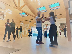 Salsa, kizomba, batchata. Pléneuf-Val-André se met au pas des danses latines