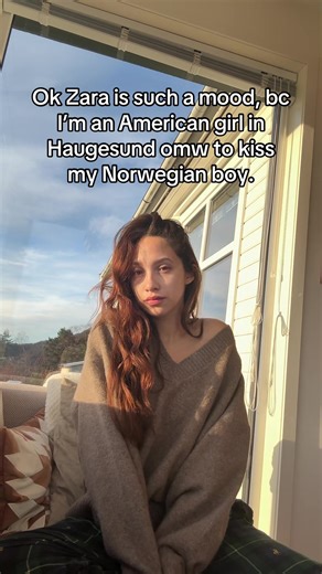 SUMMER ISN’T OVER YET! EVERYBODY SAY THANK YOU ZARA!!!! #zaralarsson #norway #norge #couple #kiss