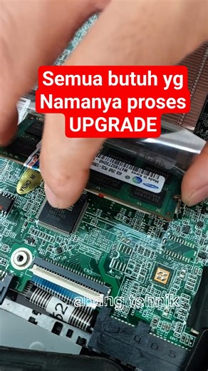 daripada beli baru, mending upgrade aja 😅 #computer #abangtehnik #upgrade #laptop