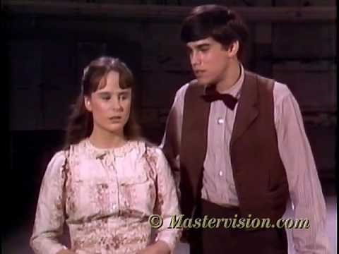 ourtown1977-walkhome