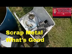 Cleaning up my scrap yard Loading my trailer Full of scrap metal.