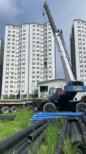 Spun Pile Loading Using Mobile Crane | Heavy Lifting Operation| Construction Site Work #heavylifting