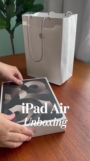 New M1 iPad Air 64GB Unboxing in Starlight | Apple Pencil & Smart Folio Case