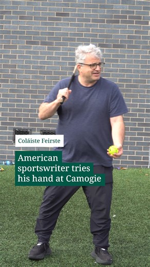 "My first impression is I want to quit my job in the United States and apply to be a coach here!" Acclaimed American journalist Dave Zirin tried his hand at Camogie on Wednesday during a visit to Spórtlann na hÉireann , the west Belfast community facility on the site of the former Beechmount Leisure Centre. Zirin - sports editor at ‘The Nation’ - is the author of several books including ‘What’s My Name, Fool? Sports and Resistance in the United States’. 🎥 Dylan Hegarty - watch the full video on