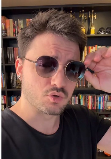 Desconto Exclusivo no Livro 'Os Óculos de Ouro'