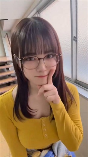 写真偶像东云海跳舞视频：大雷摇晃很可爱