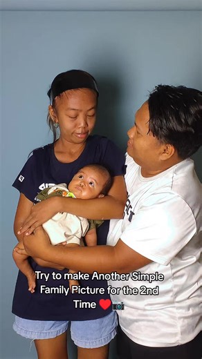 this video para po ito sa mga pamilya para ma inspired po kayo, Marami na pong gusto na magka anak pero di pa binigay ni Lord, dadating din yong para sa inyo po Tiwala lng Kay Brother Jesus Po 🙏♥️ for the 2nd Simple Family Picture📷 kahit Hindi tayo mayaman Wala man tayong karangyaan sa buhay pero mahal na mahal ko yong mag Ina ko Po, for 14 years naming pagsasama blessings talaga yong Baby yong walang Wala kana at pagod galing trabaho pero pag uwi mo Makita mong mag Ina mo nawawala talaga Ang 