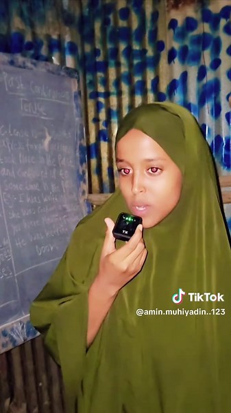 Qofkii jecel barashada luuqada axmaariga ingiliishka iyo soomaaliga waxaa ka baran kartaa macadka mustaqbal