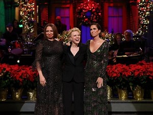 Maya Rudolph and Kristen Wiig help Kate McKinnon spoof ABBA in hilarious 'SNL' sketch