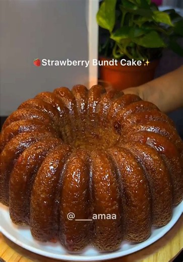 Strawberry Bundt Cake Recipe with Jam Swirl | Easy Cake