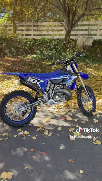 This bike   fall colors = 😍 Link in bio to win this bike!!