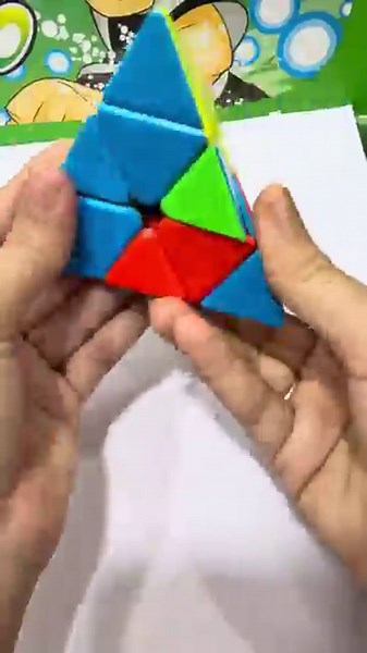 How to solve pyramix #pyramix #cube