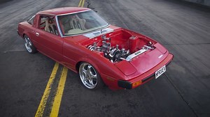 Check out this week’s Car Culture episode featuring Podge Reid’s 1979 Mazda RX-7 — the perfect mix of show car and burnout machine. #Mazda #RX7 #MazdaRX7 #NZPC #NZPerformanceCar #NZPCMagazine | NZ Performance Car