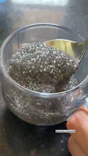 Gond katira summer drink!😋 #summerdrinks #refreshingdrinks #gondkatira #glowdrink