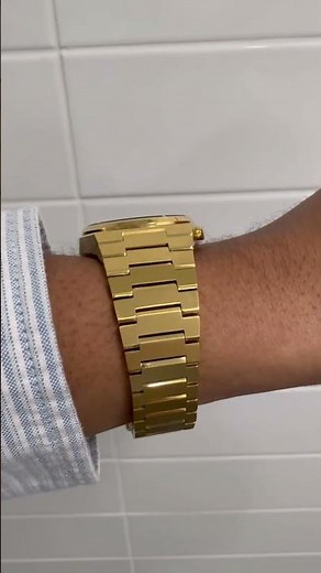Tissot PRX Digital Gold 35MM #tissot #tissotprx #digitalwatch #wristroll #wristcheck #watch