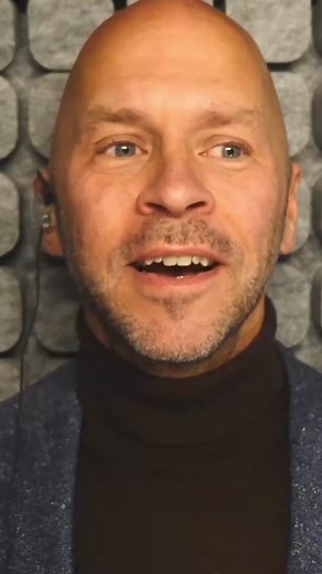 How Your Beliefs Control Your Happiness Derek Sivers is so skeptical of the human psyche that he doesn’t even trust himself. His strong stance on this aspect of human psychology makes him more open to changing his mind on important matters than most people you will ever meet in your life. This episode will have you questioning everything you ever thought mattered. Check it out by searching The Subtle Art Podcast wherever you get your podcasts for the full episode. #MarkManson #Beliefs #Mindset #