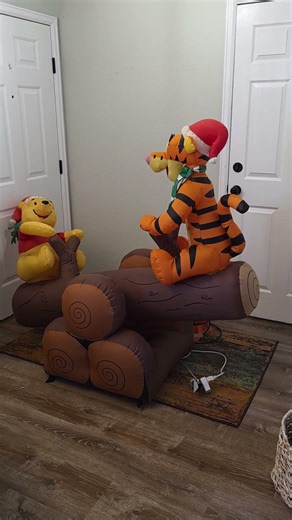 Gemmy 2009 Christmas Airblown Inflatable Tigger and Pooh Seesaw
