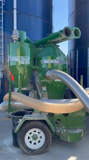 136K views · 880 reactions | Can your #grainvac fill a 70' harvestor with corn at about 2200 bu/hr? Do you need to store grain in places that you might not have before? It might be time for a #walinga #AgriVac because they're #toughtobeatinthelongrun | Walinga Inc. | Facebook