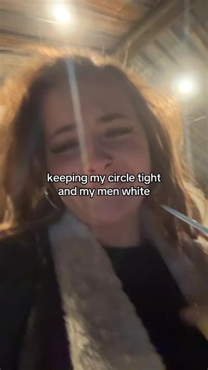 E❤️‍🔥 (@em.simonis)’s video of circle skirt