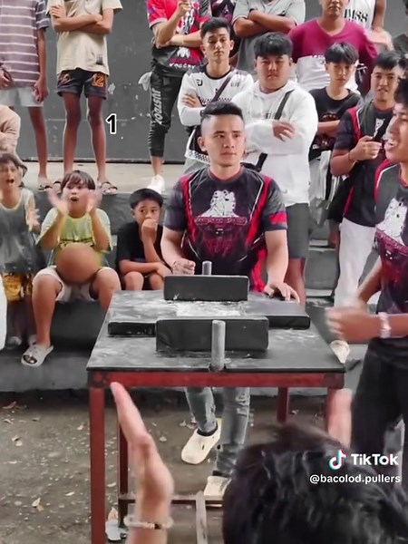 Lightweight vs Heavyweight Arm Wrestling Techniques