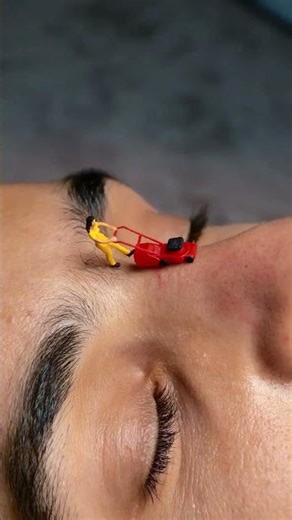 Mini Masterpieces: Body Paints That Will Blow Your Mind! 🎨✨