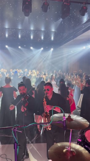 ‎دیجی سهیل / موزیک مجالس متل‌بند‎ on Instagram‎: "#motelband همینقدر شیک و مرتب بهترین شب زندگیتون رو میترکونیم ✨ . . . . . . . . #دیجی_سهیل #موزیکمجالس #دیجیعروسی"‎