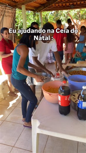 vitor manel on Instagram: "Cansei demais nesse Natal mdss 😮‍💨😮‍💨🤣🤣🤣🤣 #instagram #reels #explore #natal #engraçado"