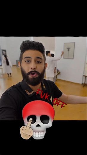 TECHNICAL GURUJI VLOGS ROAST Ft. #technicalgurujivlogs #technicalguruji #carryminati #roast #shorts