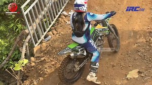 522K views · 5.3K reactions | Para pembalap wanita cantik ini tampil ganas pacu Trail di MAG Enduro Competition 2024 Wisata Trail MAG Kalisalak, Banyumas | BalapMotor.Net | Facebook