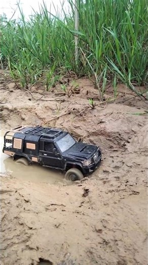 Mud and Slippery Hill Challenge – Can the RC MN82 Make It?