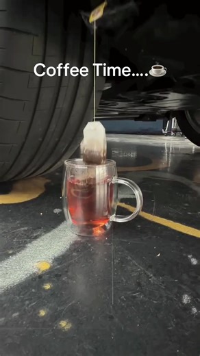 Mercedes making……☕️ #mercedes #mercedesbenz #coffe #coffeeaddict #coffelover