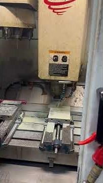 2000 Fadal VMC 40x20x28 with Fadal vh65 rotary table and chip auger.