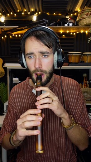 I’ll show you how to play this bamboo sax.. #xaphoon #sax #pocketsax