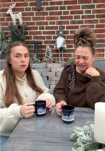 Keine Ahnung was sie meint #mama #tochter #witzig | mother and child