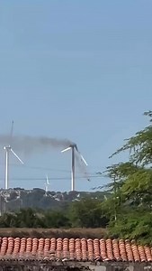 Rüzgar türbinlerinde kaza. #engineering #science #technology #electricalengineering #bilim #electrical #civilengineering #civil #inşaat #cnc #mechanicalengineering | Elektrik-elektronik mühendisliği