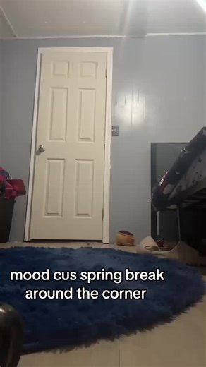 im ready fa spring break mne 😣 . props to lay:@. #spring #weoutsideeeeee #fyp