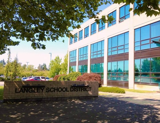 カナダ高校留学「ラングレー教育委員会」