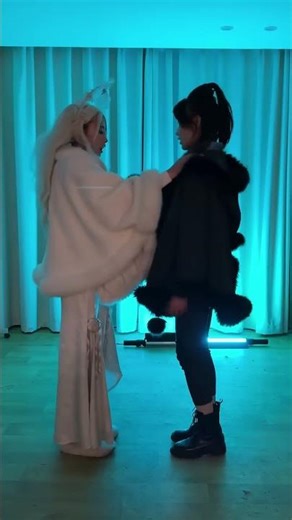 White Angel And Black Angel Cross-Dress Dance #Clown #Angel