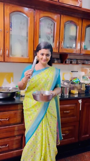 Gomathi Priya on Instagram: "My version for Cook with Comali season 5 song #cwc #cwc5 #vijaytelevision #vijaytv #gomathipriya #priyabalakumaran_gp #gp #nothingbutpriya #song #trendingreels #trending #reelkarofeelkaro #reelitfeelit #reelsinstagram #reelsindia"