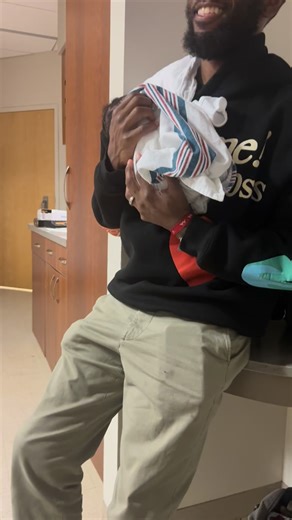 I can’t take them absolutely NOWHERE 😭 my brother had me cracking up backing My Husband like that 😭 & of course Lon Lon don’t give uhhh 😬😵‍💫 How many times did you hear the phrase “clock it”?! 😭🤣 #mylong #lockedinthelongway🔐 #fyp #highlight #myniece is hereee ❤️🥰 10.20.25 #richauntyvibes | Mykwanisha Long